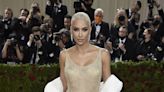 Kim Kardashian will pay $1.26-million fine to SEC for promoting cryptocurrency
