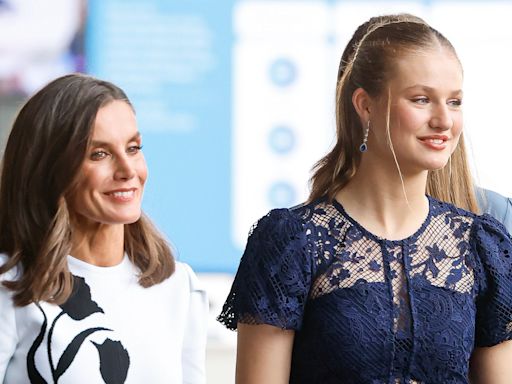 De blanco y con flores: la reina Letizia estrena vestido para los Premios Princesa de Girona más especiales