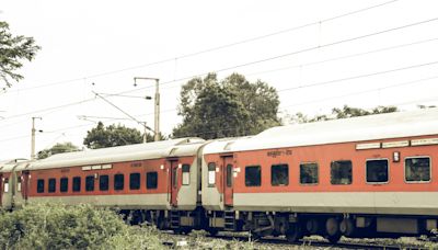 2 Boys, Listening To Songs On Earphones On Railway Track, Run Over By Train In UP