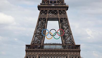 París quiere conservar el pebetero, los anillos de la torre Eiffel y las estatuas del Sena