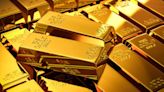 4 Arrested For Trying To Smuggle Gold Worth Rs. 65 Lakh By Spraying It On Luggage In Gujarat