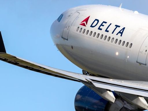 How To Earn $500 A Month From Delta Air Lines Stock Ahead Of Q2 Earnings Report