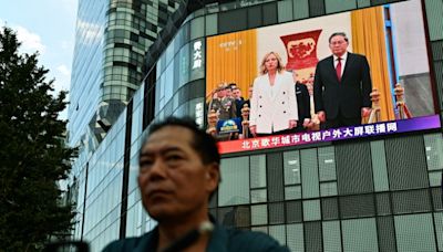 La Chine est un "interlocuteur important" pour régler les problèmes mondiaux, assure Meloni à Pékin