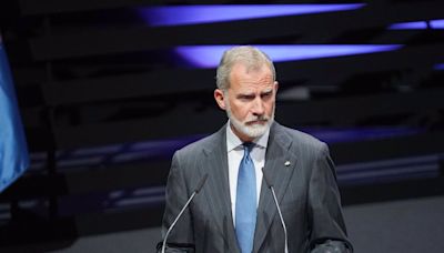 Felipe VI llama a "permanecer unidos" en la lucha contra el terrorismo y en defensa de las víctimas