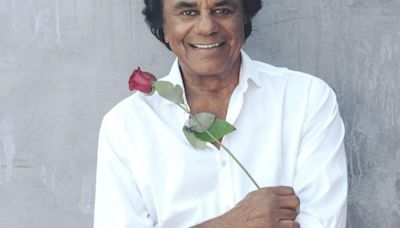 Johnny Mathis and comedians to play Hammond Horseshoe Casino this weekend