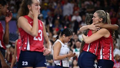 Olympics-Volleyball-Italy crush United States to win women’s gold