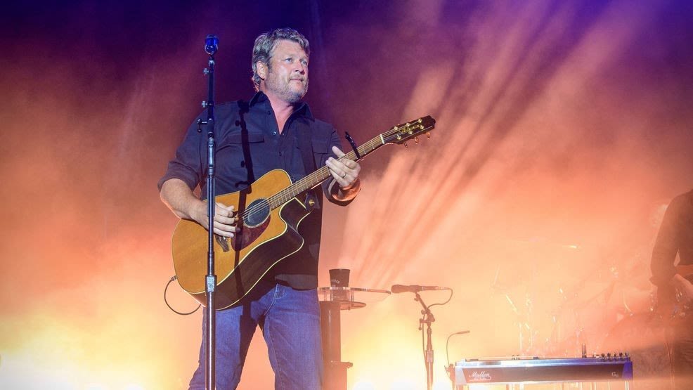 Blake Shelton to be celebrity picker at OU's SEC debut this Saturday