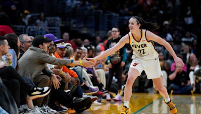 Caitlin Clark and Indiana Fever win 1st game of season, beat LA Sparks 78-73 in front of 19,103