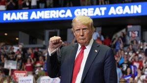 Trump campaign rally in Charlotte attracts fans early