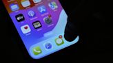 Apple users report iMessage outage