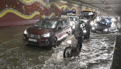 More rain likely; Delhi Police ask people to avoid Rohtak Road due to waterlogging