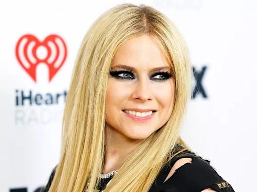 Avril Lavigne se pronuncia por primera vez sobre la teoría conspirativa de su muerte y reemplazo