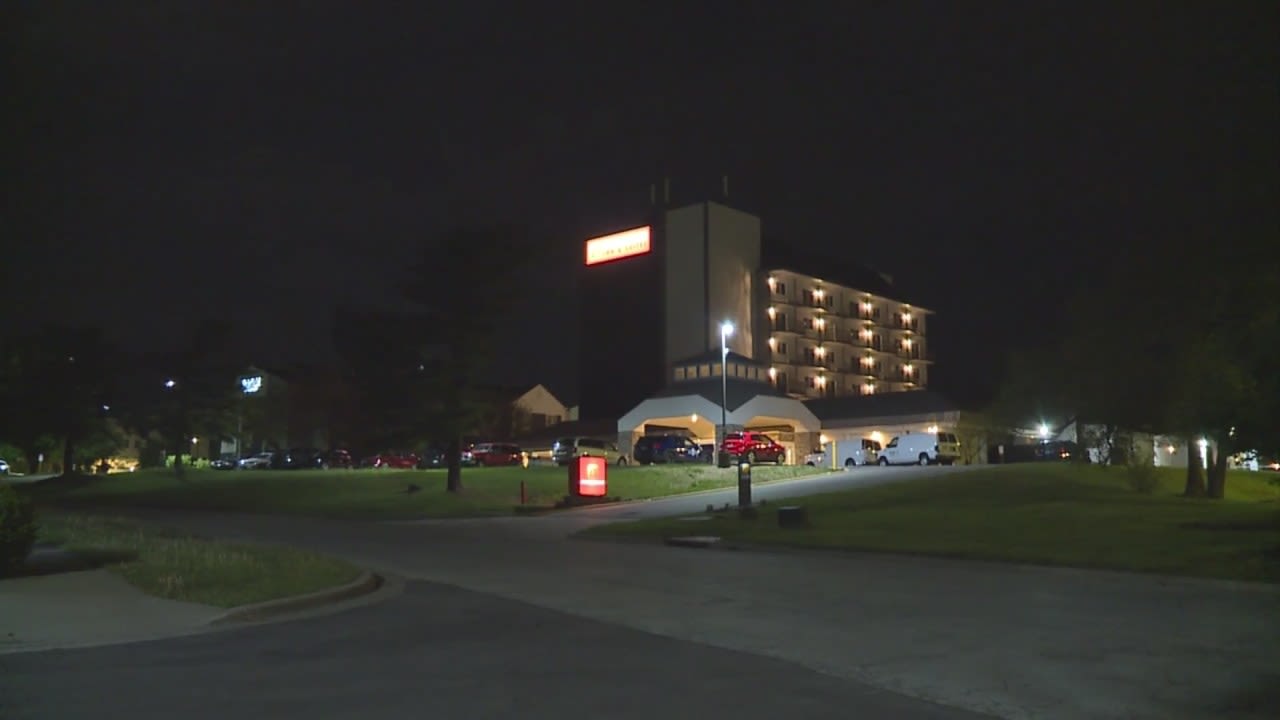 Man dead, another hurt in shooting at hotel near KCI