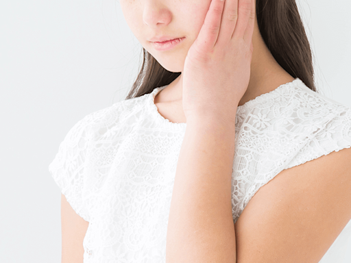 張口閉口都難受！顳顎關節症候群 3 大治療方法 恢復張口功能不卡關