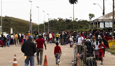 Crise e medo na Venezuela intensificam migração para o Brasil; leia histórias