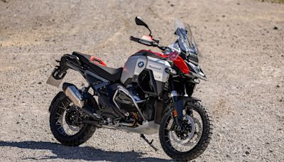 BMW R 1300 GS Adventure Revealed; Gets An Automatic Clutch