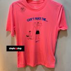 【Simple Shop】NIKE DRY-FIT 運動短袖 漫畫 重訓 訓練 短袖 粉色 男款 DA1582-675