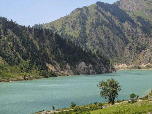 Top 5 offbeat places to visit in Kashmir to cool off, miles away from heat and humidity