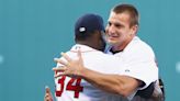 David Ortiz celebrates Gronk’s retirement with hilarious memory