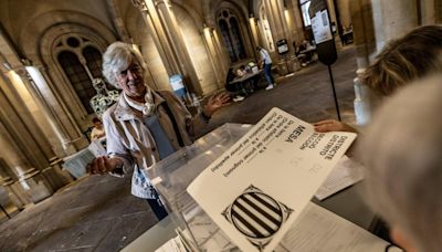 Resultados elecciones de Catalunya, en directo hoy: quién ganó, renuncia de Pere Aragonès y última hora de los pactos