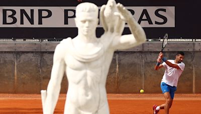 Djokovic targets peak form in Paris after patchy start to season