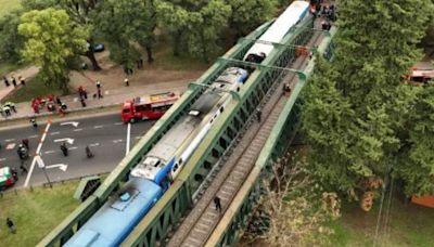 阿根廷火車對撞90人受傷 「疑信號電纜遭竊」釀意外