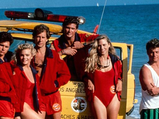 ‘Baywatch’ Stars Describe “Love-Hate Relationship” With Series