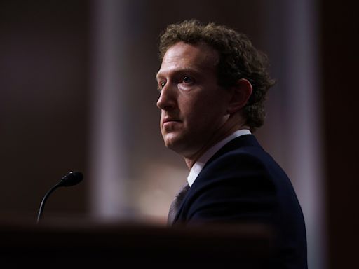 Zuckerberg ve "difícil no emocionarse" con "espíritu" de Trump tras intento de asesinato