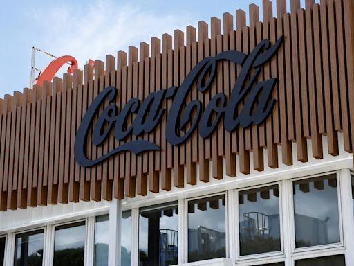 ¿Buscas trabajo híbrido? Coca-Cola abre vacante con sueldo de 20 mil pesos