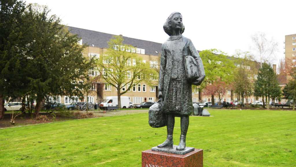 Anne Frank monument defaced with ‘Gaza’ graffiti in Amsterdam