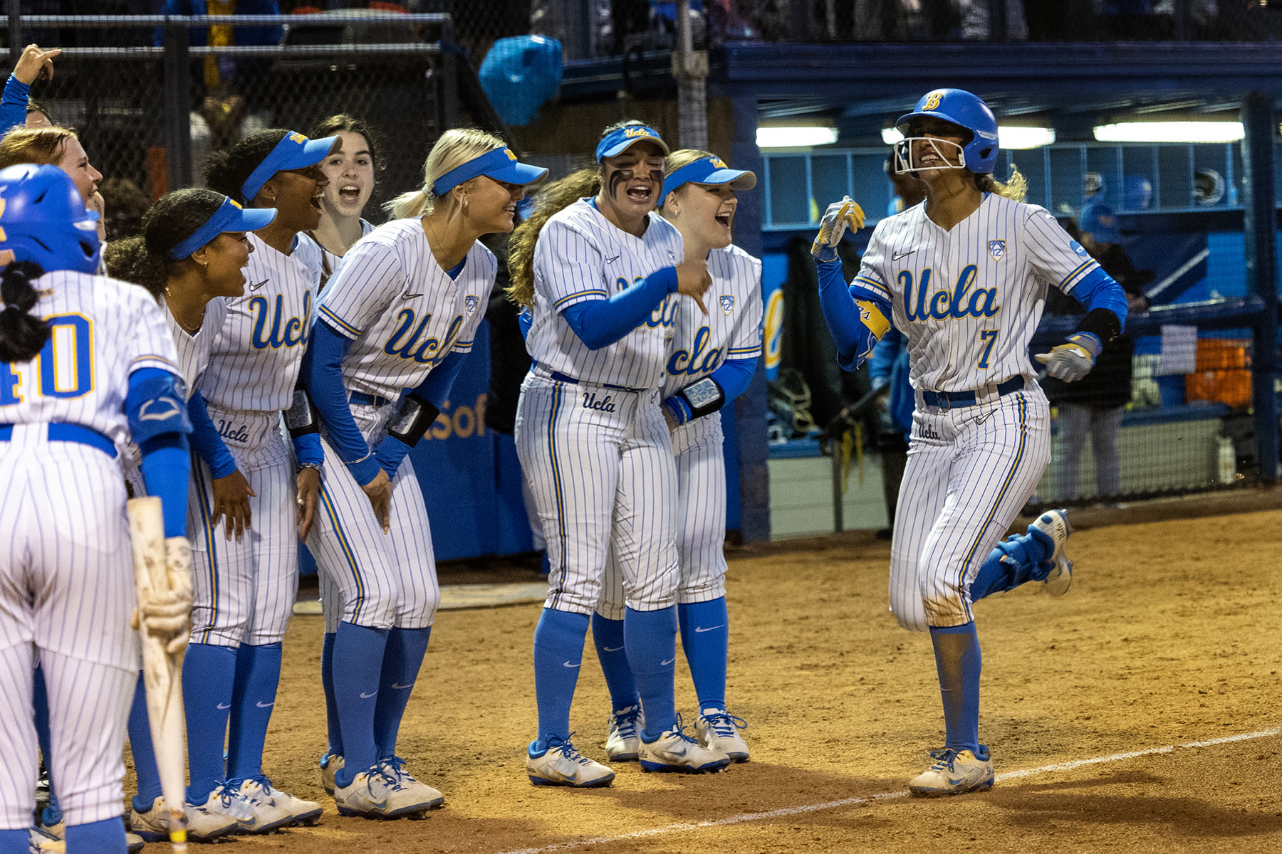 How to Watch the College Softball World Series Without Cable