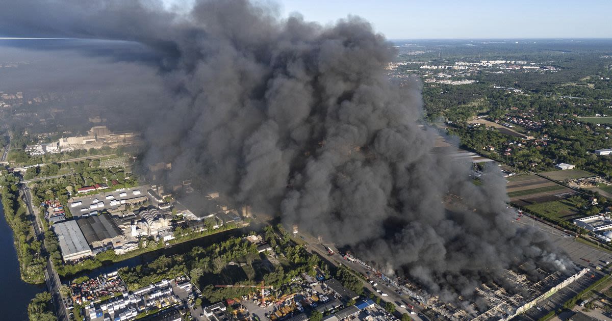 A fire burns down a shopping complex housing 1,400 outlets in Poland's capital