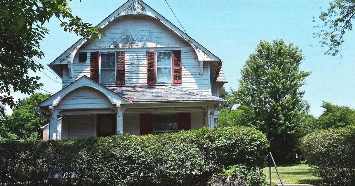 Bethlehem Historic Conservation Commission considers demolition of 2 buildings