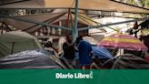 México desaloja campamento de más de 400 migrantes en el centro de la capital