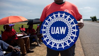 Mercedes-Benz workers cast final votes in high-stakes UAW election