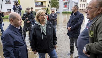 Scholz visita las zonas afectadas por las lluvias en Alemania