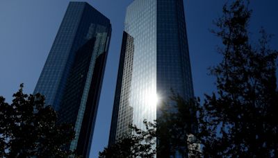 Deutsche Bank to further trim branch network