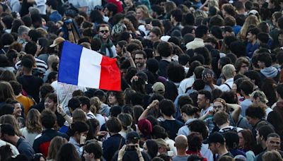 Bubble bursts for France's far-right as voters bar it from power