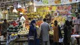 Pakistan Seen Delaying Monetary Easing Cycle on Inflation Risks