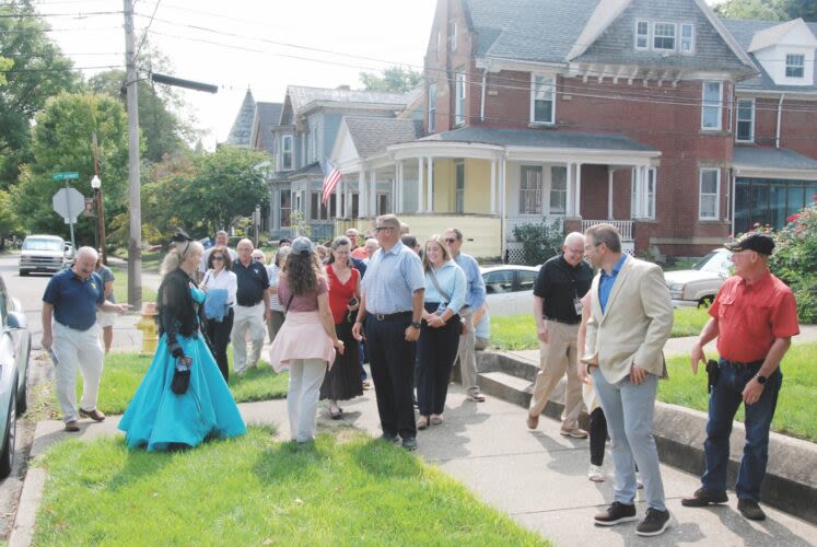 Lawmakers tour Julia-Ann Square Historic District