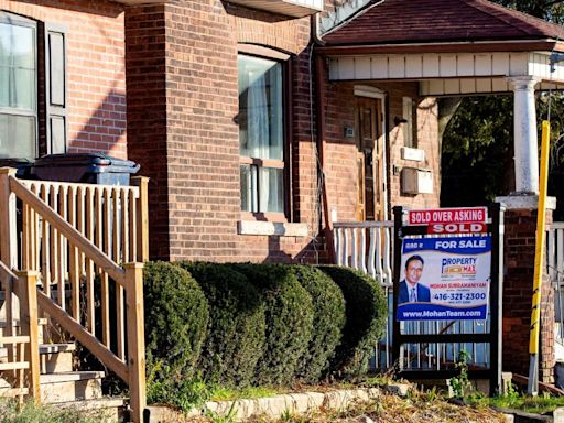 Good time to buy a house in Toronto: Prices fall, supply up as Canadians can't afford EMIs