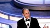 20 years ago at the Emmys: David Hyde Pierce keeps his streak alive