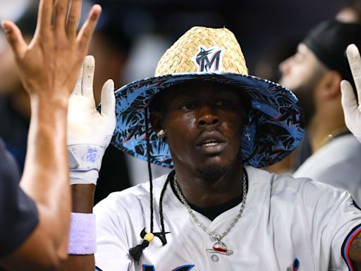 Should Philadelphia Phillies Trade For Star Miami Marlins Center Fielder?