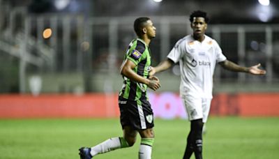 Juninho comenta se houve falta de ‘fair play’ ao América-MG; autor de gol evita falar