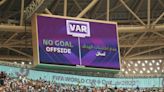 VAR, el protagonista de Qatar 2022 que enfurece o alivia y obliga a todos a jugar otro tipo de fútbol