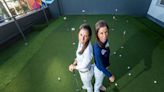 As gêmeas do golfe que treinam atletas de elite e ‘tubarões’ do mercado financeiro e empresarial