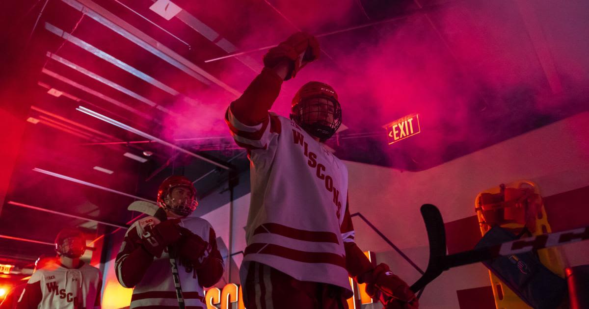 Coaching change helps bring Wisconsin men's hockey its final roster piece