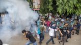 Suben a tres los muertos y decenas de heridos en las protestas estudiantiles en Bangladés