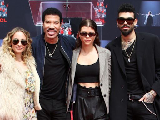 Lionel Richie says daughter Sofia having 'nervous breakdown' prepping for birth