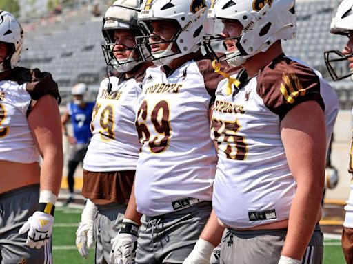 Wyoming Cowboys play 'clean' and with offensive pace in first fall practice